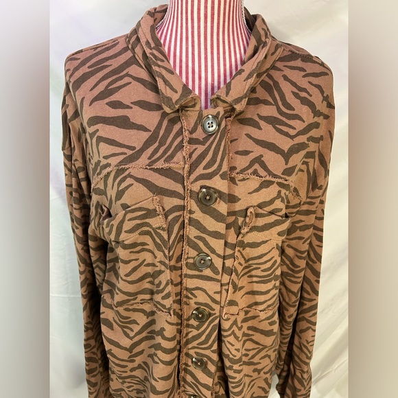Kensie Brown Zebra Print Button Up Shacket 100% Cotton Fairycore Boho Size XL - Picture 2 of 8